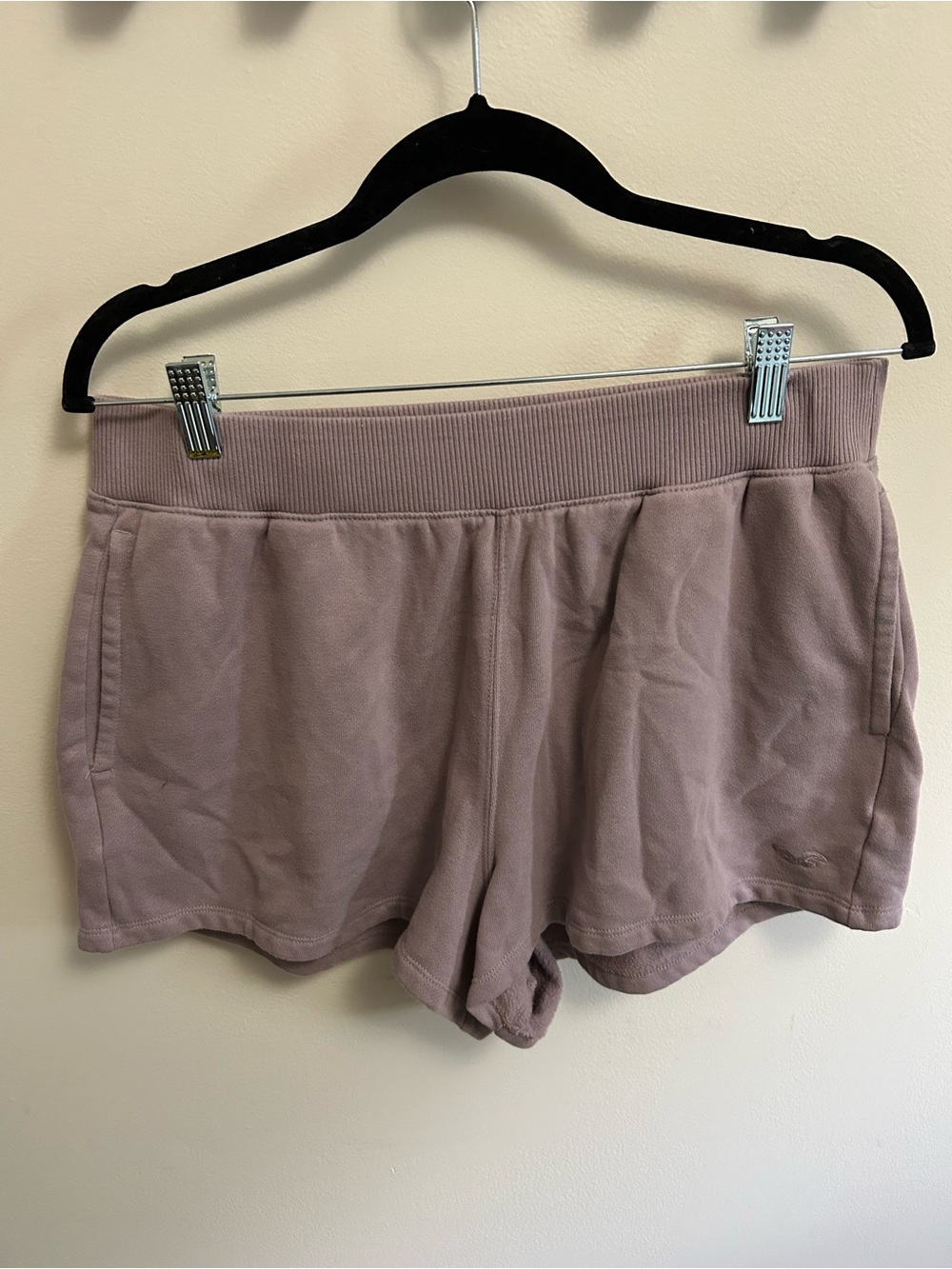 Hollister Dusty Mauve Ribbed Waist Athletic Shorts